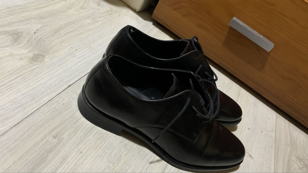Sapatos Sociais Pretos Clássicos