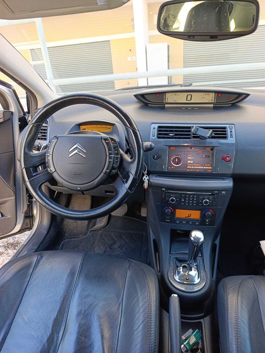 Citroen C4 em bom estado