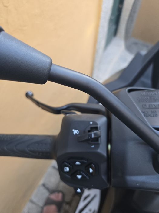 Vendo moto PIAGGIO MP3 530 HPE