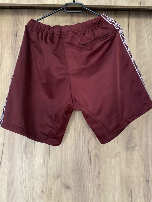 Spodenki  Umbro Burgundowe