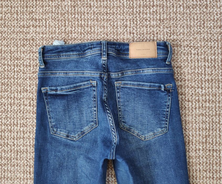 Zara skinny жіночі джинси з вишивкою оригінал 00 W24