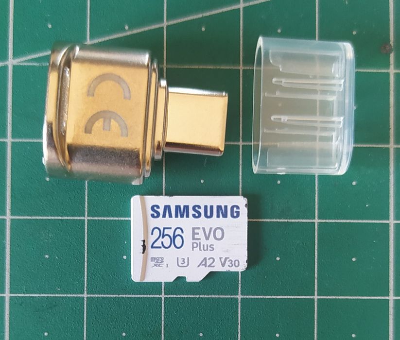 Micro SD to USB-C Adapter64575227697793121