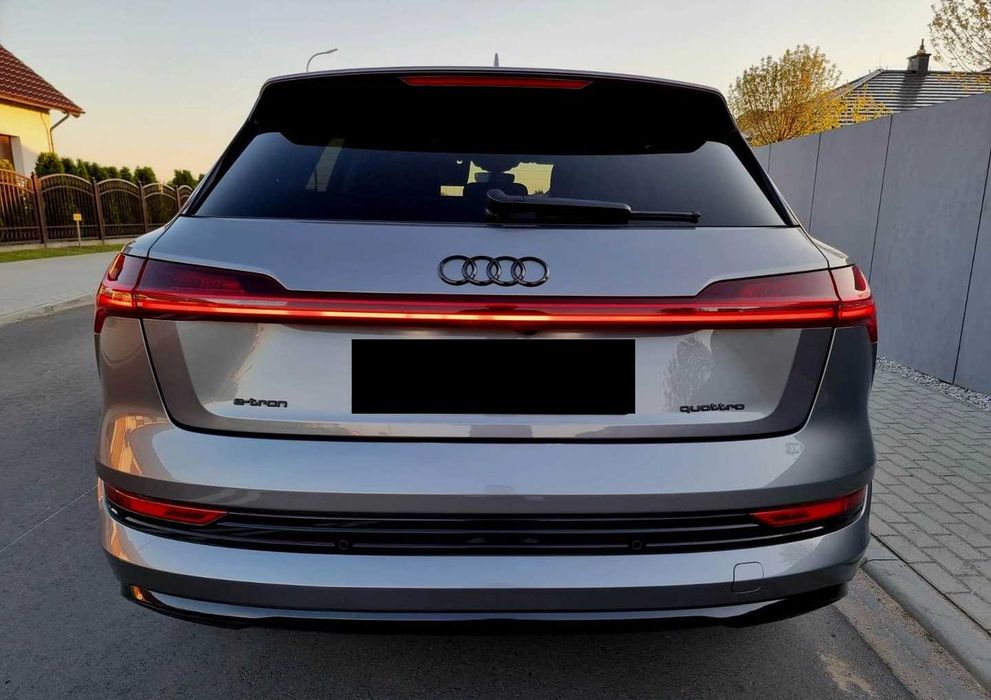 Audi e-tron 2021