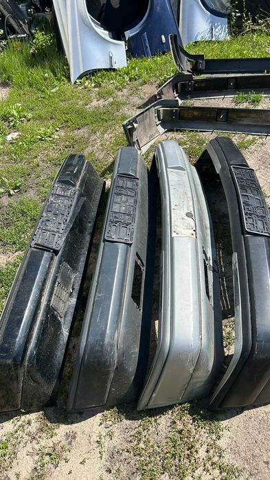 zderzak przedni przód mercedes W124 Wwa