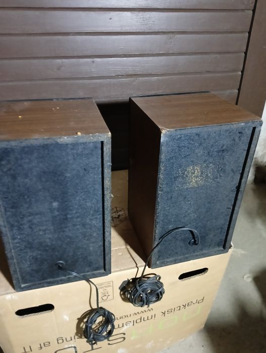 Kolumny UNITRA do renowacji