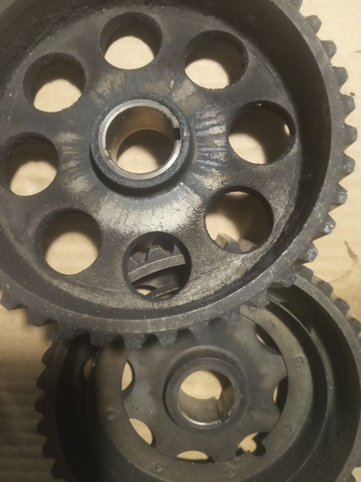 Шкивы распредвалов ВАЗ 2110