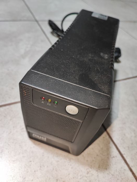 ИБП MUST Источник бесперебойного питания. Бесперебойник