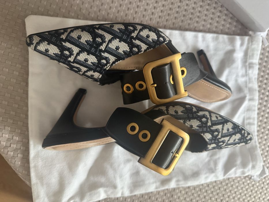 Klapki na obcasie niskim Dior 37 monogram