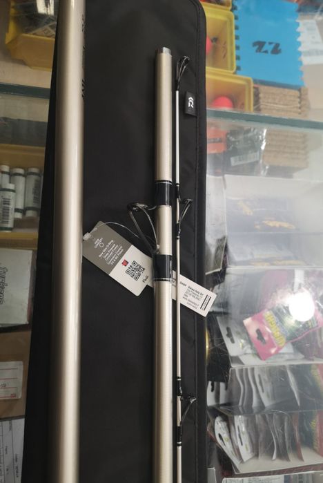 {{{{{Promoção}}}}}Canas Daiwa PowerCast Surf 33 420 HR/Cana Daiwa Powe