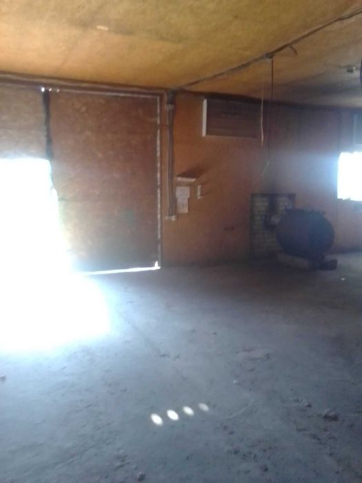 Виробничо - складський комплекс. Загальна 1200 м.кв. Ділянка 1 ГА.