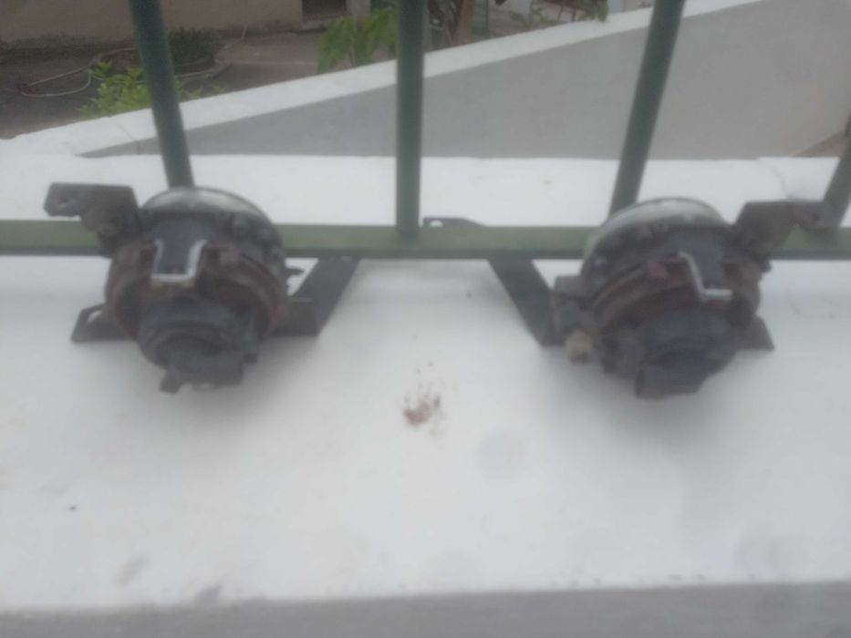 Faróis de nevoeiro universais