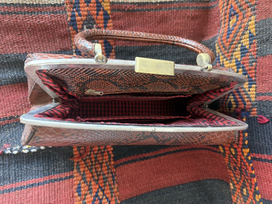 Mala de pele de cobra dos anos 70