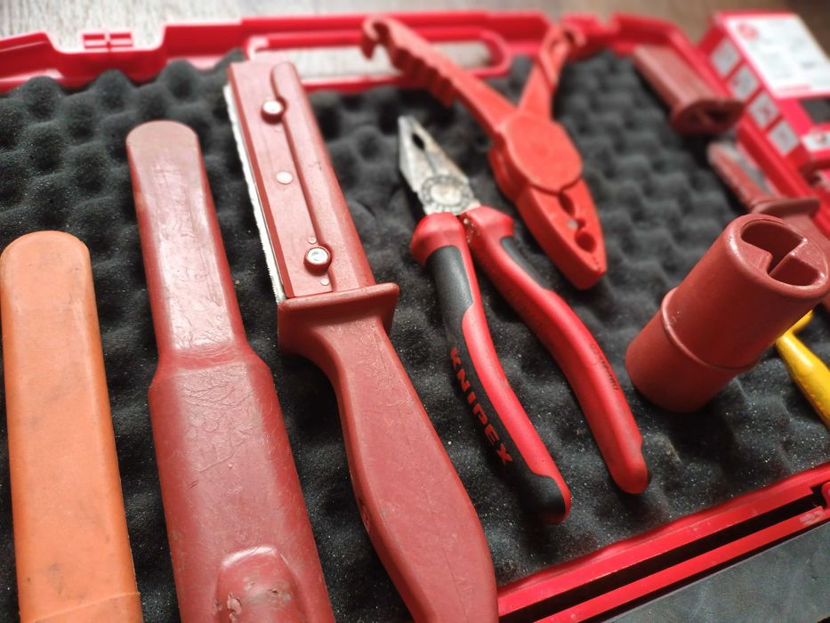 Narzędzia izolowane Lemp i Knipex