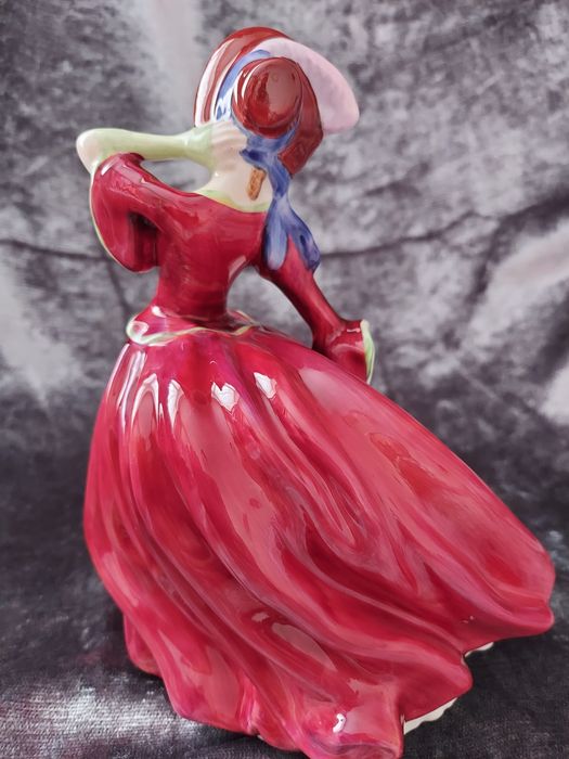 Royal Daulton porcelanowa figurka "Autumn Breezes"wys.21cm