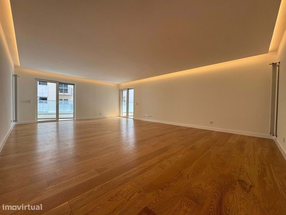 Apartamento T3 c/ vista rio