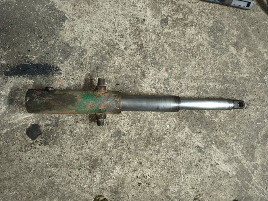 Siłownik Hydrauliczny Wywrotu