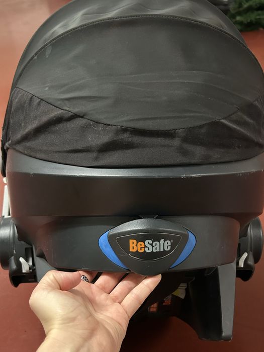 Ovo besafe Izi Go com base Isofix