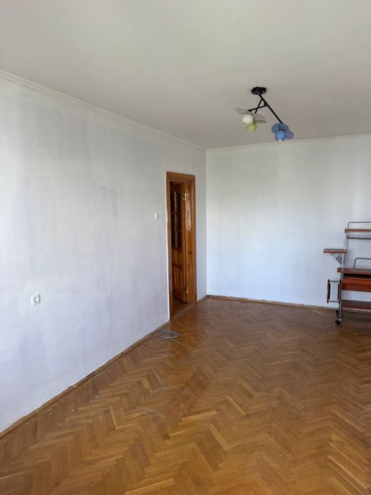 Продається 3- к квартира на північному.