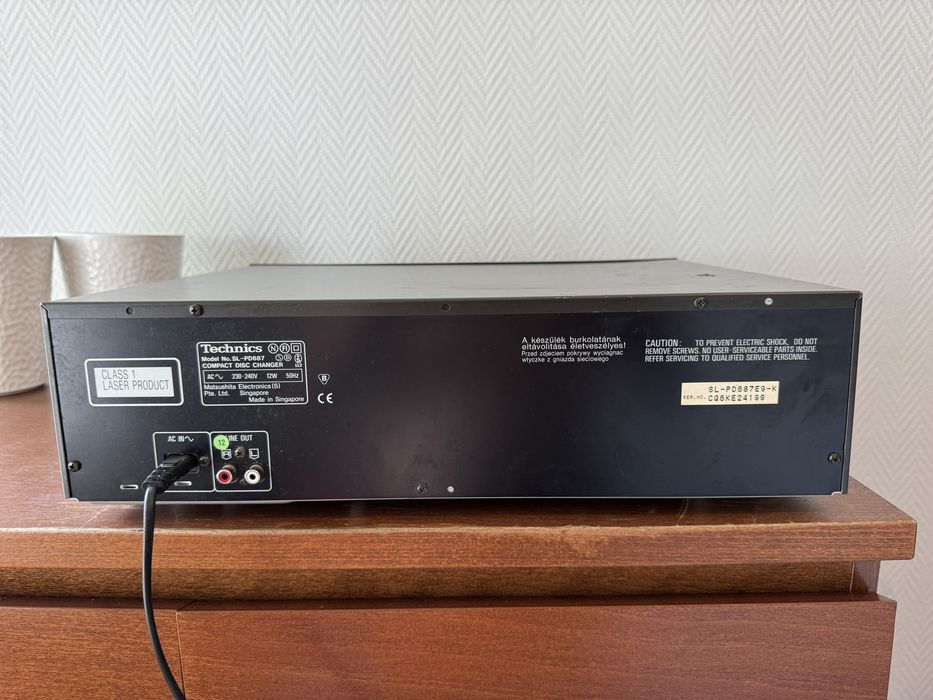 Zmieniarka cd Technics Sl-PD687