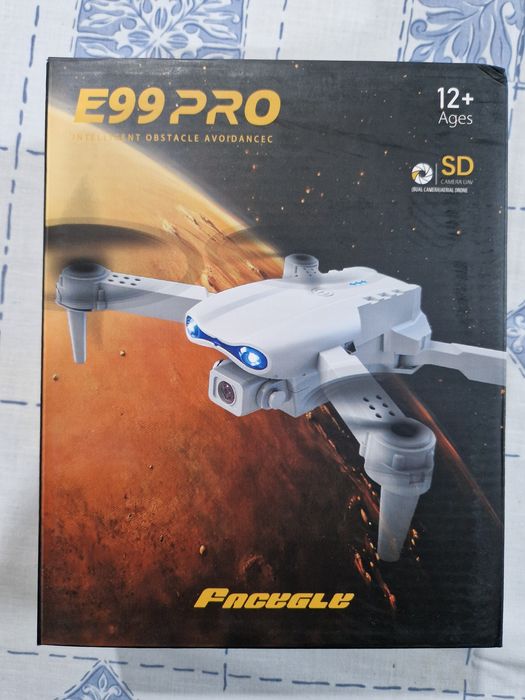 Drone Pro  com câmaras duplas e 3 baterias  . Novo