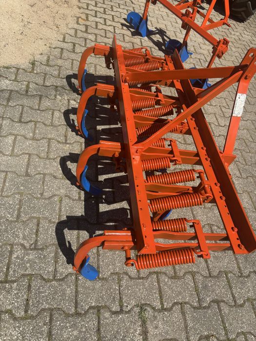 Escarificador 1,5m de 7 bicos Pereira e Gomes