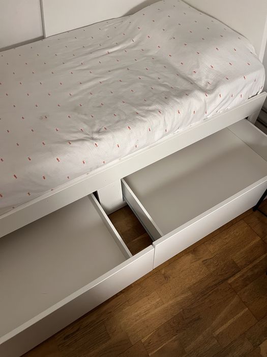 Cama IKEA solteiro