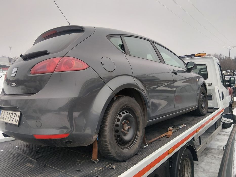 Seat leon II na części
