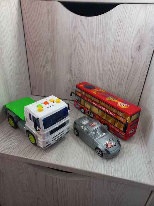 Машинки набір або окремо