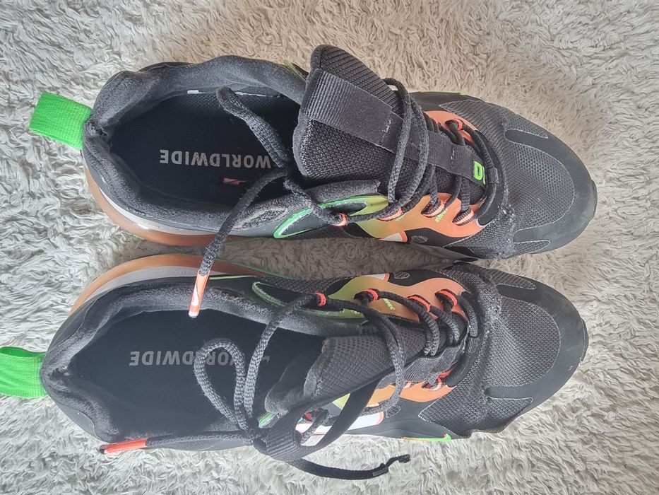 Nike Air Max 270 React "Worldwide Pack" r. 44 (28 cm) - CK6457-001
