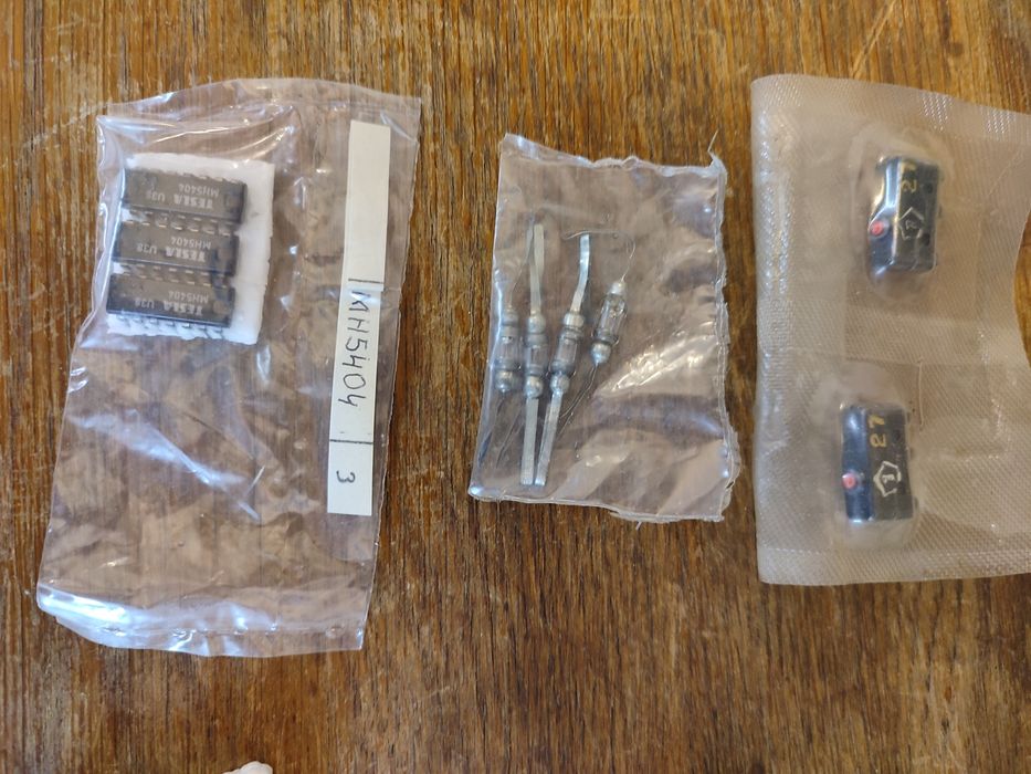 Potencjometry UNITRA części elektroniczne PRL Kasprzak Diora Tonsil