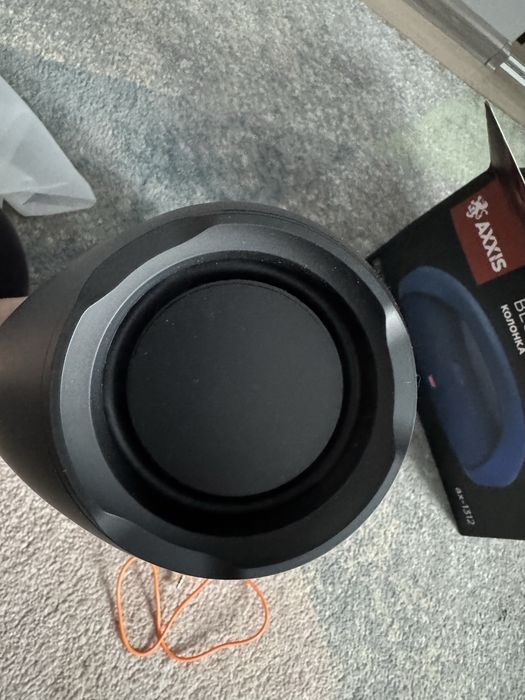 Колонка  Bluetooth,бездротова. Нова.