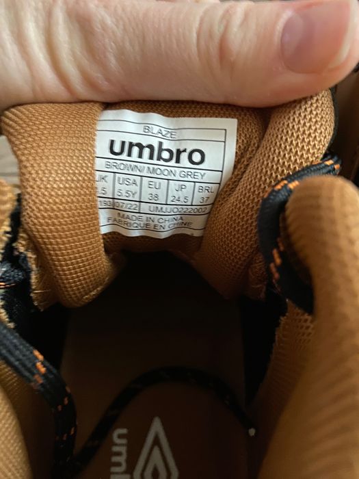 Buty młodzieżowe Umbro
