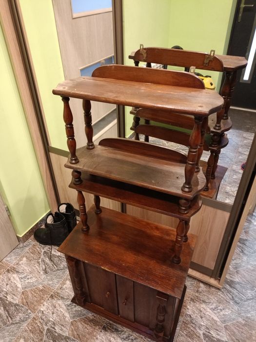 Drewniana etażerka PRL