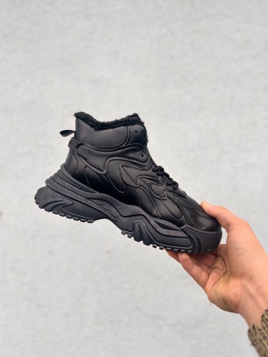 Розродаж!! Зимових жіночих кросівок 36-41