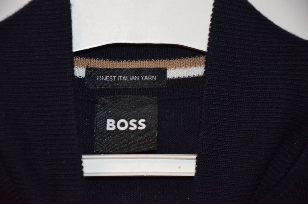 sweter męski Hugo Boss r. S ciemny granat