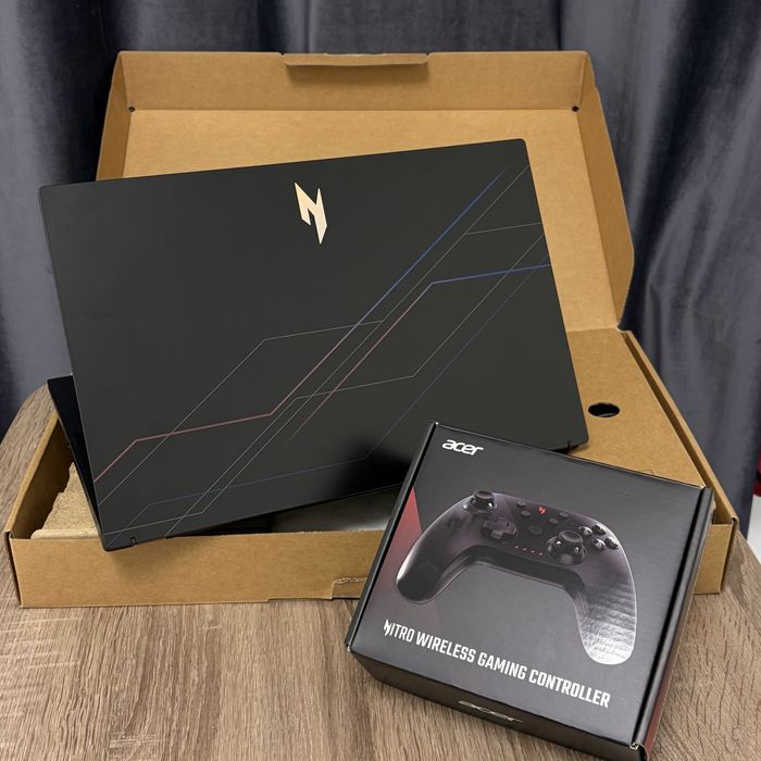 Acer Nitro v15 i5-13420h / RTX5060 / 16gb / 512 ssd / 165гЦ