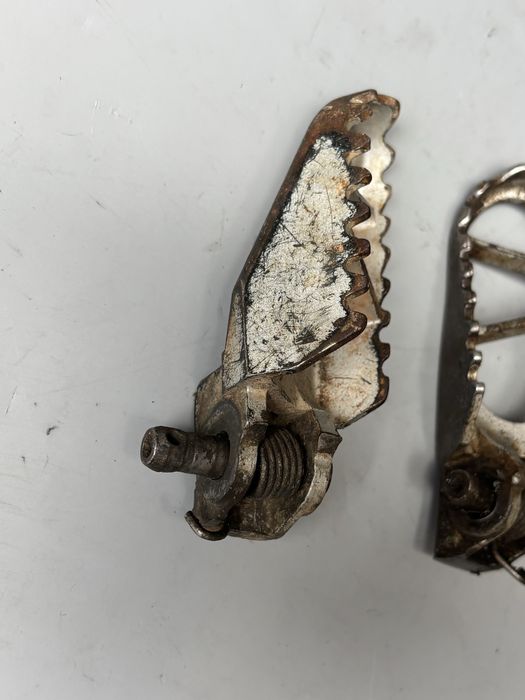 Podnóżki KAWASAKI KX80 / 85 / 100