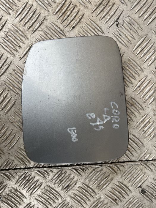 Лючок бензобака corolla e90