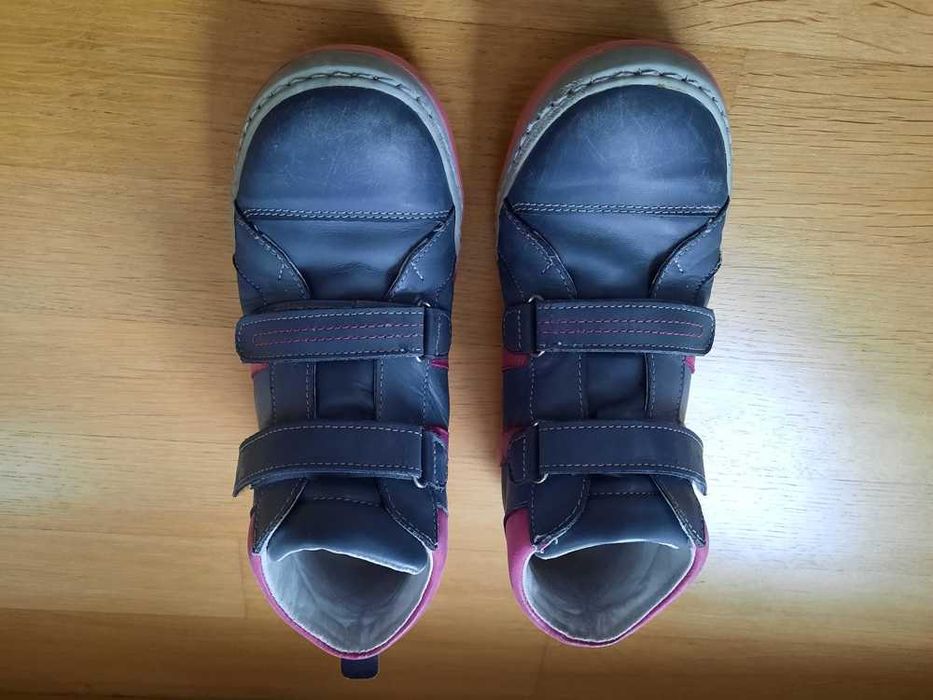 Skórzane półbuty, trzewiki dziewczęce Renbut, r. 37