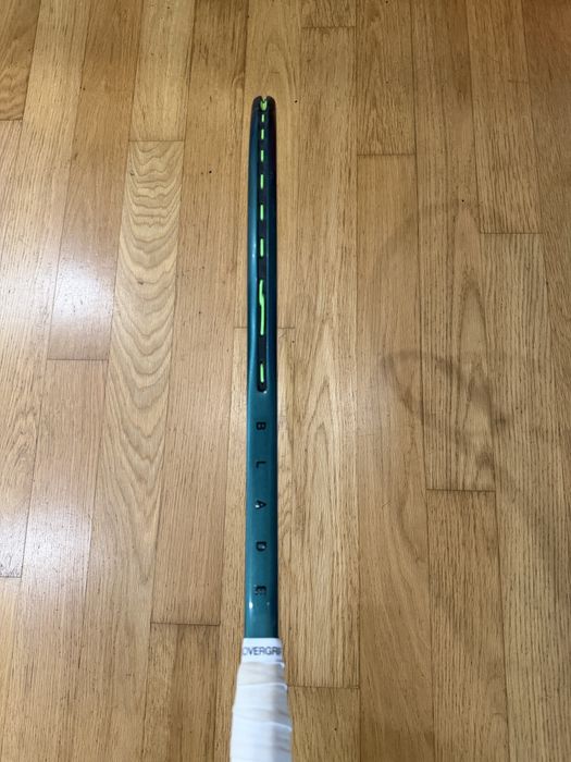 Raquete wilson blade 98 v9 pro (h22 mold)