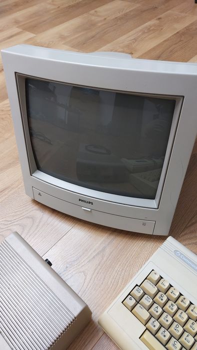 Commodore c64 + monitor