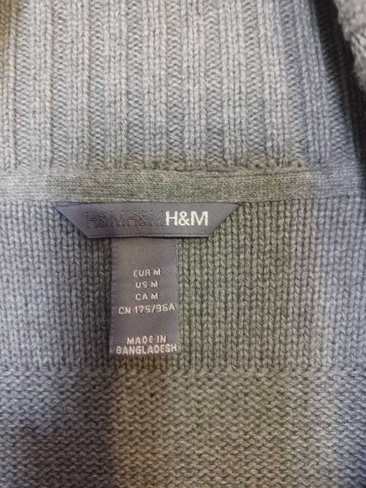 Чоловічий кардиган H&M M сірий в'язаний на ґудзиках