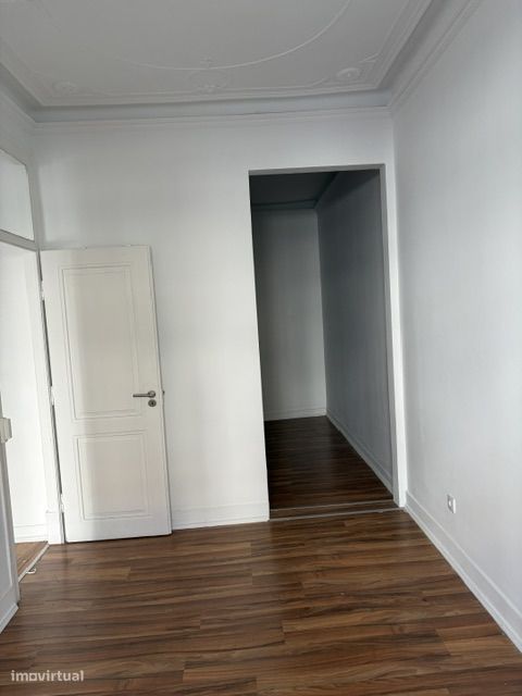 T2 em Santo António, Lisboa - Pronto a Habitar