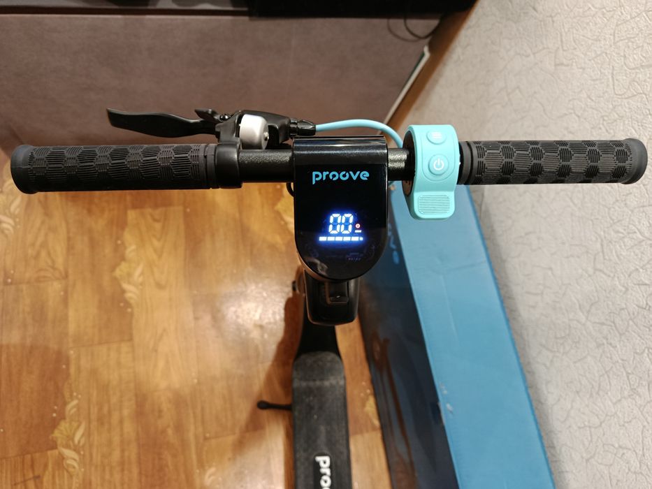 Електросамокат Proove