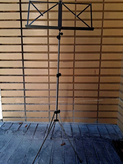 Guitarra clássica Yamaha C30M NOVA + conjunto