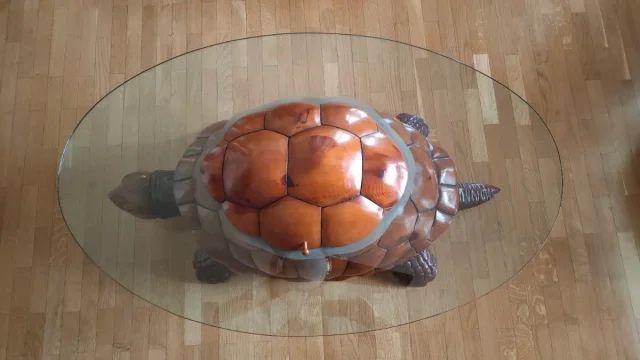 Mesa de Centro Exclusiva "Tartaruga" em Madeira Maciça c/ Tampo de Vidro