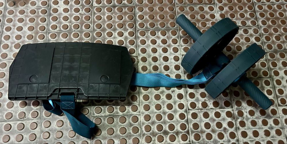 Roda para abdominias, bom estado