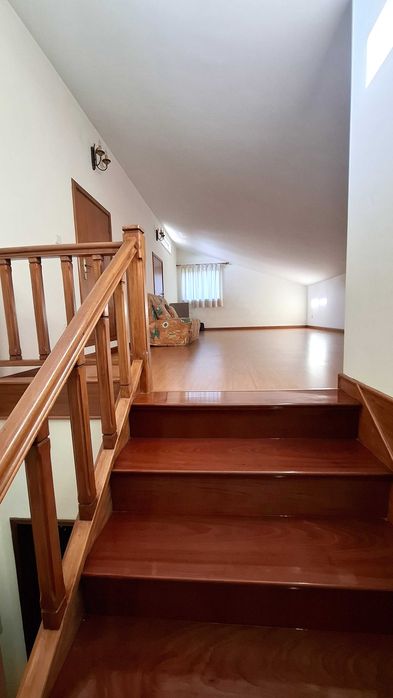 Moradia T4 independente na Lage, concelho de Vila Verde.