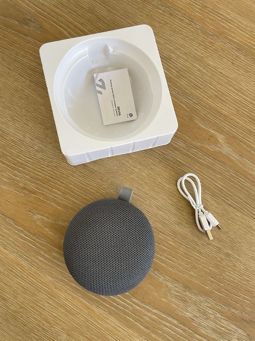 Coluna sem fios bluetooth nova