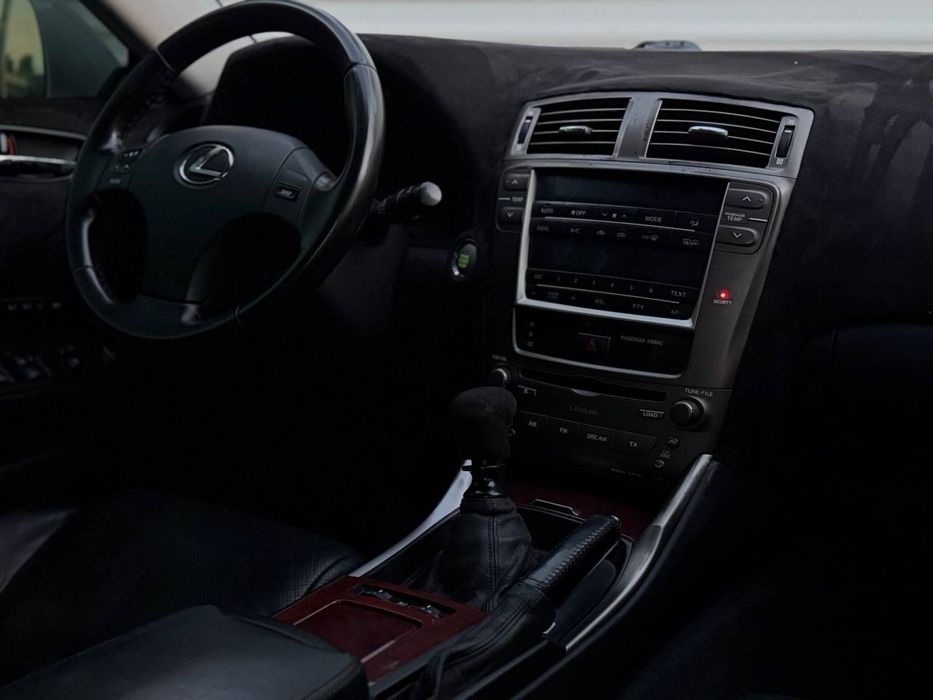 Lexus IS 220D 2006 г